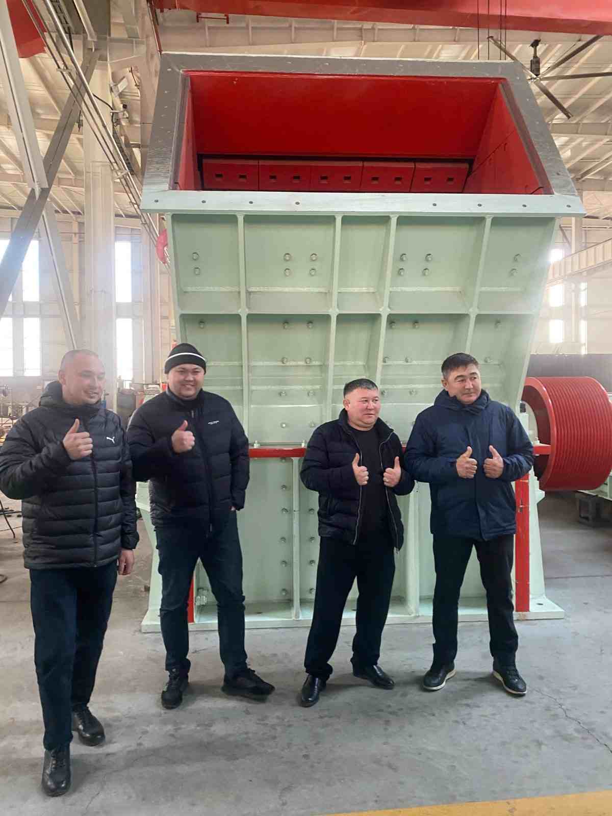 WSHT Impact Crusher Stone Shaping Crushing Machine Limestone Construction Waste Impact Crushing Equipment